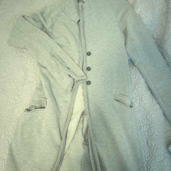 Gray cardigan / sweater - Picture 3 of 9